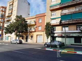 Pis a Casco Antiguo. Piso en avenida hernan cortes de 147 m2 construidos