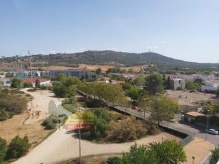Lloguer Dúplex a Centro. Apartamento dúplex ático amueblado zona rodeo en residencial.