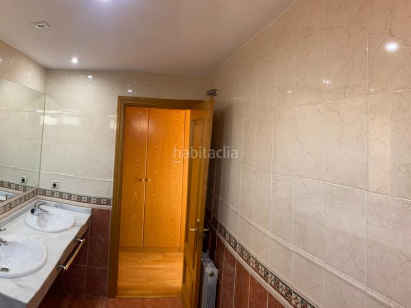 Foto 10d654a5-5b76-4d17-aafd-e44968e8ff2d. Apartament amb aparcament a Centro Cáceres