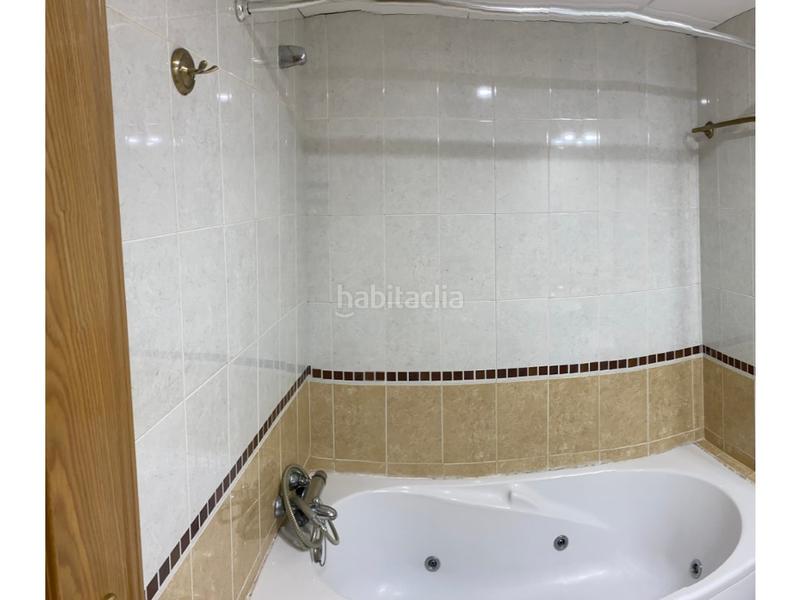 Foto 23b83da4-66db-4c0e-a974-b0afd7a07661. Apartament amb aparcament a Centro Cáceres