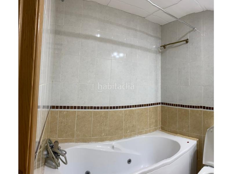 Foto 7b2667c7-cc07-4ba0-9f19-0823195b8f45. Apartament amb aparcament a Centro Cáceres