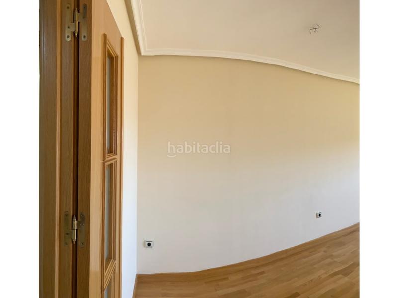 Foto 81267d28-3c5e-478a-ac89-6906108bac50. Apartament amb aparcament a Centro Cáceres