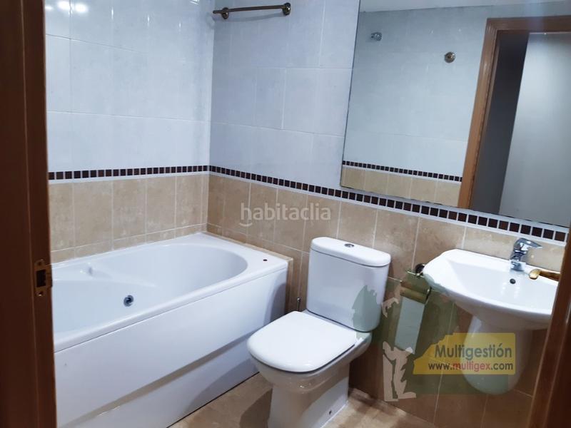 Foto 859a2a00-d2f6-48ac-b33d-ffbe8f6130bd. Apartament amb aparcament a Centro Cáceres