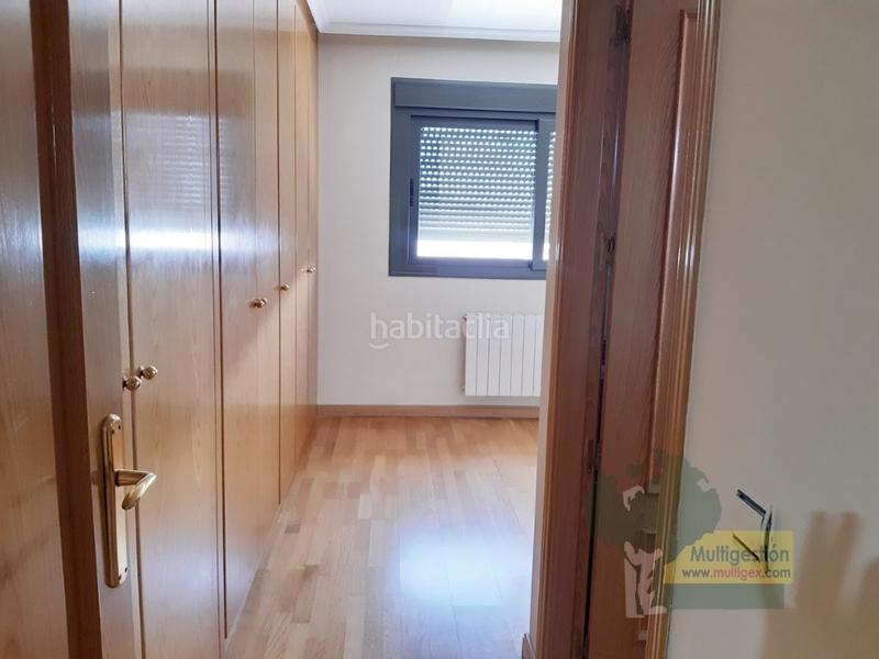 Foto 98831189-e001-4787-a142-d5d7f37c8ffd. Apartament amb aparcament a Centro Cáceres