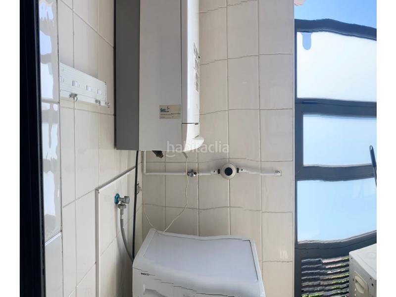 Foto cf3d7555-db90-4c81-8be3-b17b016f0a1d. Apartament amb aparcament a Centro Cáceres