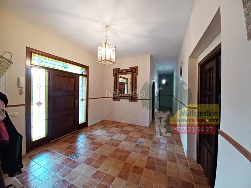 Foto 5744f0b3-1b8b-47a0-9bc6-0b2d2c1ca381. Xalet amb aparcament piscina a Sierra de Fuentes