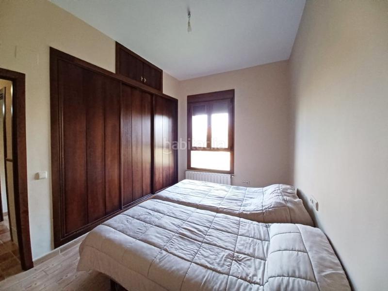 Foto a917e4dd-3b5e-4986-a91c-e8d3767f49a0. Xalet amb aparcament piscina a Sierra de Fuentes