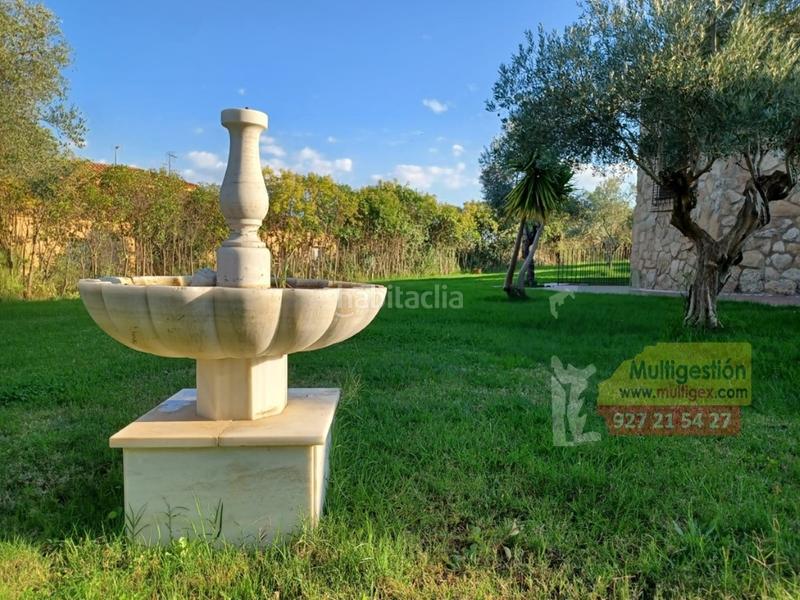 Foto c5dc3968-0646-41ab-9eca-b98bbbbc91f9. Xalet amb aparcament piscina a Sierra de Fuentes