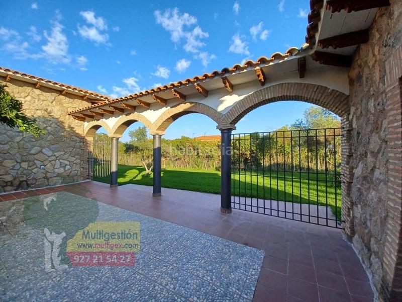 Foto d07ec465-eef3-4b2e-859d-049d21dde13d. Xalet amb aparcament piscina a Sierra de Fuentes