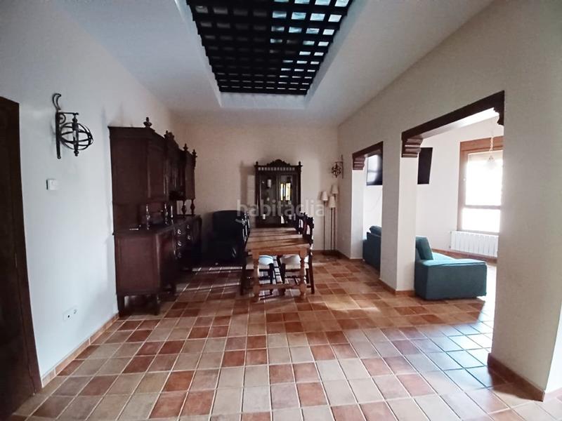 Foto eef088da-d0bd-4e3c-876d-7e14a850e71c. Xalet amb aparcament piscina a Sierra de Fuentes