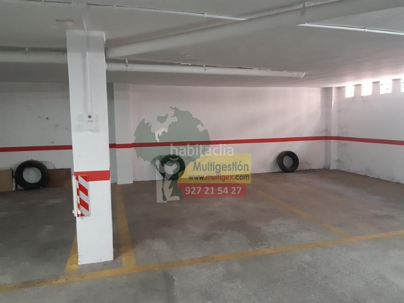Foto e64ee686-d446-4b4b-9a29-94e405d2c466. Miete autoparkplatz in Centro Cáceres