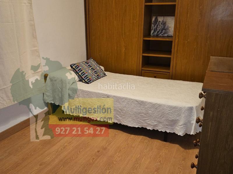 Foto 72e4bd34-d067-405d-89bd-20f29876a144. Alquiler piso  amueblado en ronda san francisco en Cáceres