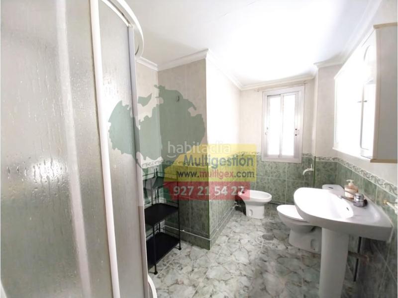 Foto 5c69e5dc-5e2e-4a60-81ac-f4542ef151fc. Location appartement dans Centro Cáceres