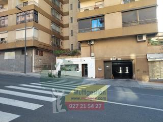 Lloguer Aparcament cotxe  N/a. Plaza de de 11 m2 aprox. en amplio acceso