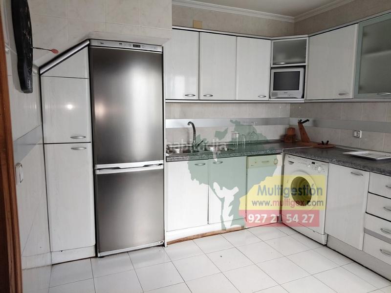 Foto e70ca853-c825-4025-9eea-6e70bbf668c0. Dúplex  fantástico céntrico con garaje y trastero en Cáceres