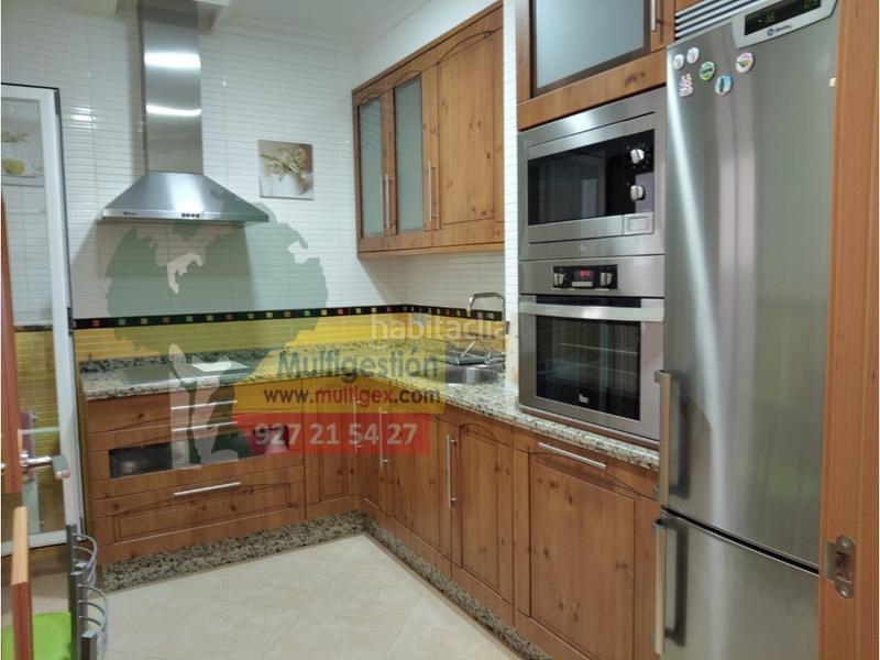 Foto c8090b54-782d-4dd9-9478-0b76e8671026. Rent flat with parking in Montesol - Mejostilla Cáceres