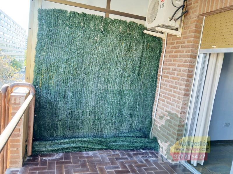 Foto eee123f3-c463-4844-8c67-8c6231496053. Alquiler apartamento  céntrico con terraza en Cáceres