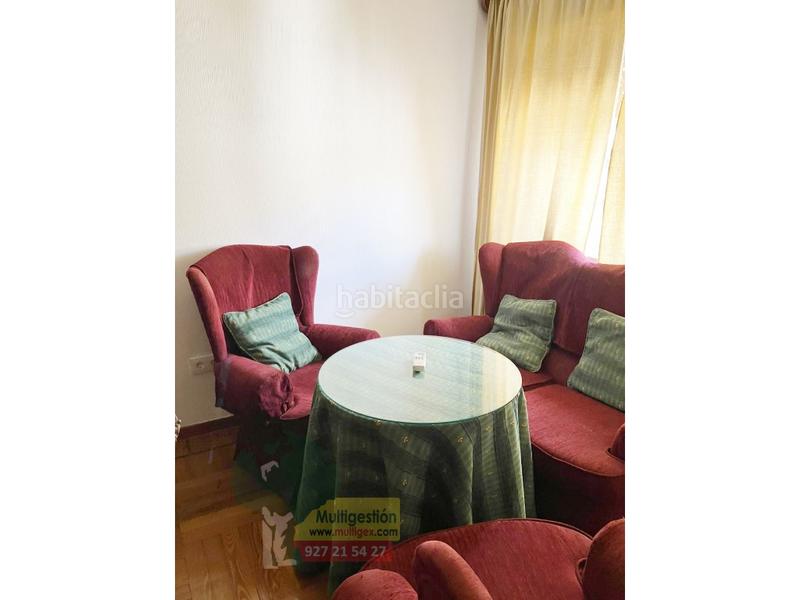 Foto 4f166753-fc35-474a-b98c-fa4184437836. Lloguer apartament amb aparcament a Centro Cáceres