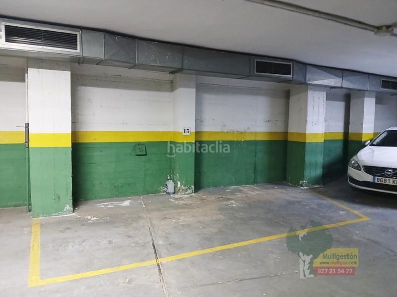 Foto c9c0d3f6-b46d-4abb-a3c2-776ea1e90ee5. Lloguer apartament amb aparcament a Centro Cáceres