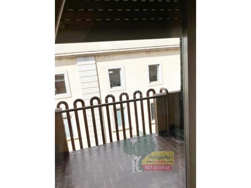 Foto 5d45480f-a6c6-4187-9f83-b81b472128f3. Location appartement avec parking dans Centro Cáceres