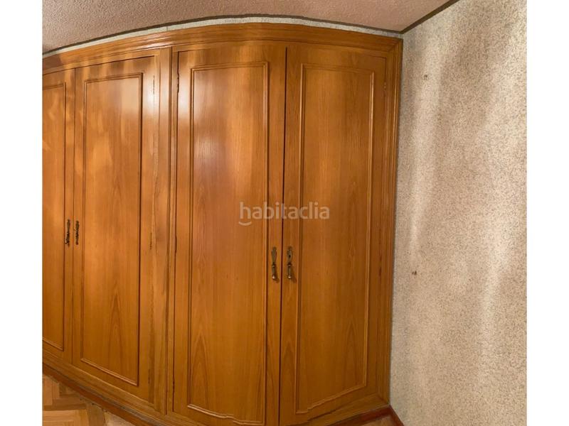 Foto f091e9df-1038-49d1-a4ef-23963c4cdeb9. Flat with parking in Centro Cáceres