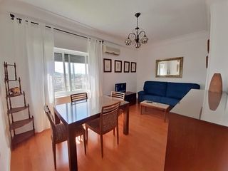 Affitto Appartamento in Casco Antiguo. Apartamento ático en pleno centro de la ciudad