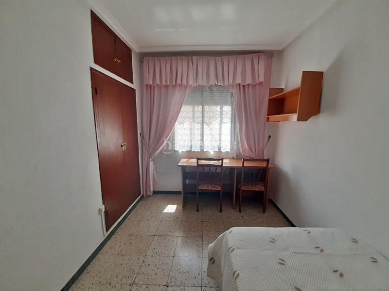 Foto cd168718-6138-4fb5-a0a2-5766d3d9a30e. Alquiler piso  para estudiantes cerca del ies ágora en Cáceres