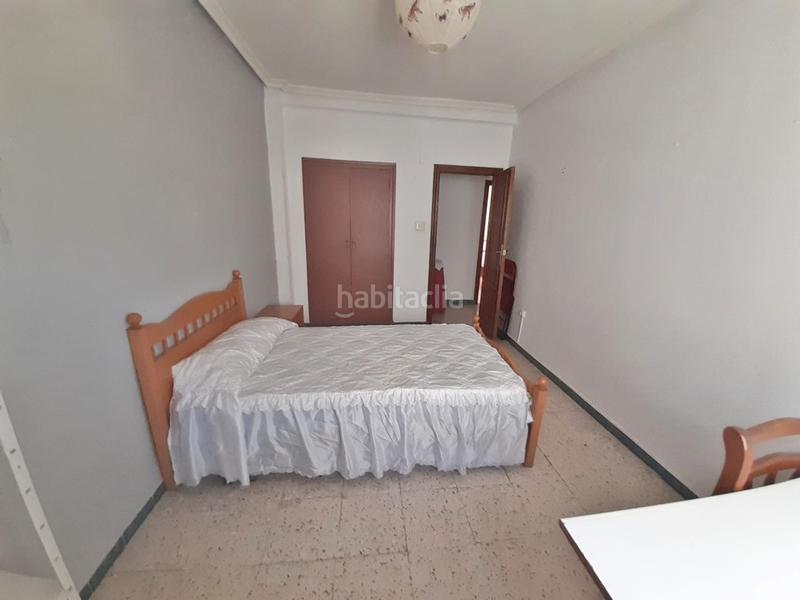 Foto 663e2d56-f9e9-484d-b9d5-dba37ec346a6. Location appartement dans Centro Cáceres