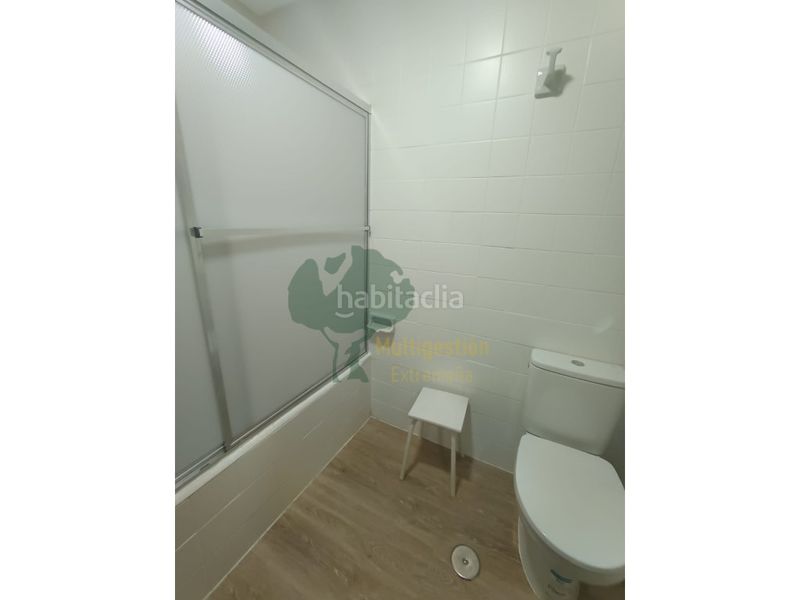 Foto d883d10c-e907-4372-aa37-061a313b83f0. Lloguer pis amb calefacció a Centro Cáceres
