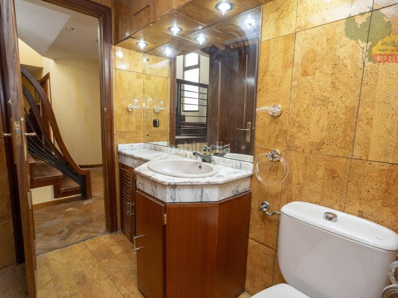 Foto 050f3cf1-5a85-4a8b-9f0c-6dc2971f5693. House with parking in Casco Antiguo Cáceres