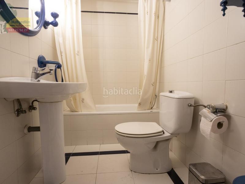 Foto 53c1ea24-27b7-4157-9d68-eb76dbd73d17. House with parking in Casco Antiguo Cáceres