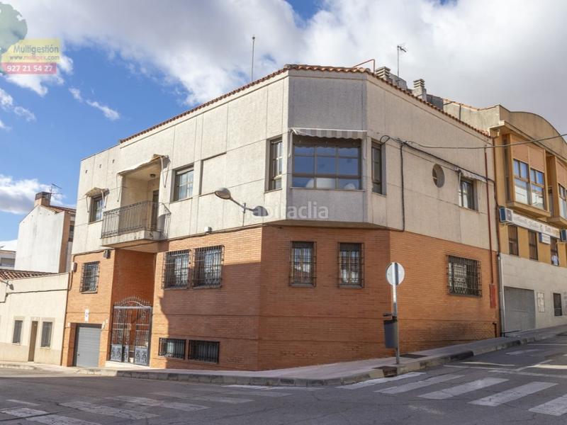 Foto 7a952852-4635-4ebe-80b8-b2641e5aeead. House with parking in Casco Antiguo Cáceres