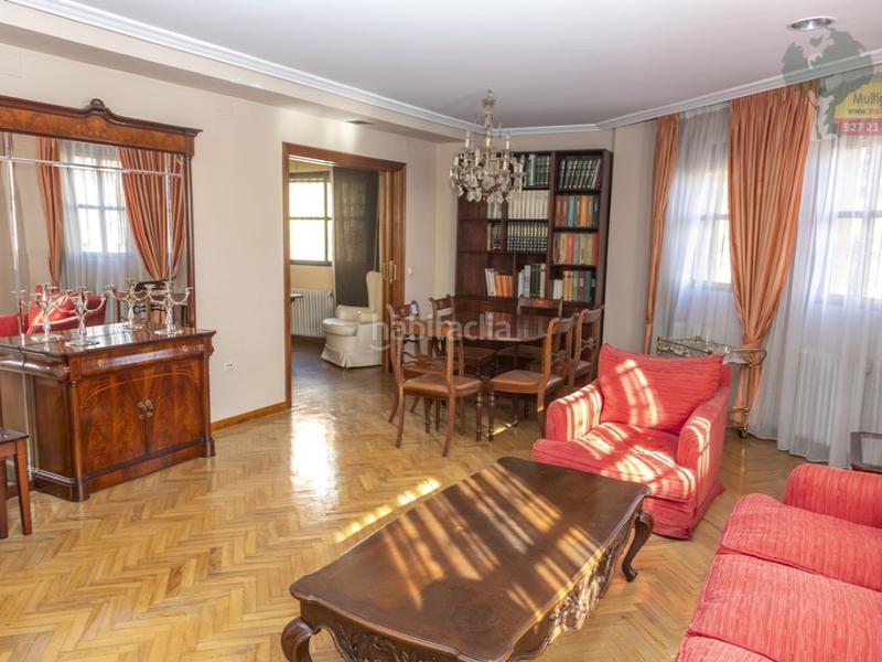 Foto 8207dae3-e516-41f0-8fc5-1789380fef0c. House with parking in Casco Antiguo Cáceres