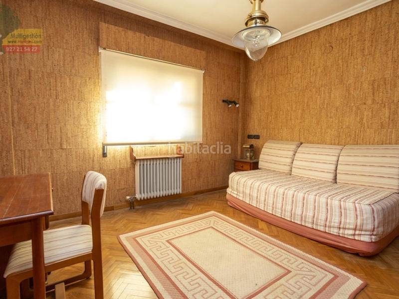 Foto b7f0fa74-cfc1-4d8e-8644-69cdf26634e9. House with parking in Casco Antiguo Cáceres