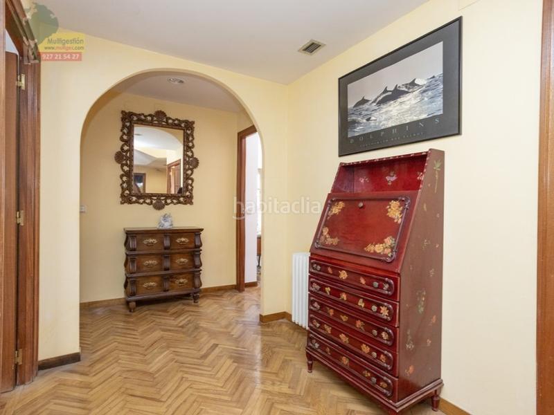 Foto c262e705-71ef-4113-9394-3ddf57221afd. House with parking in Casco Antiguo Cáceres