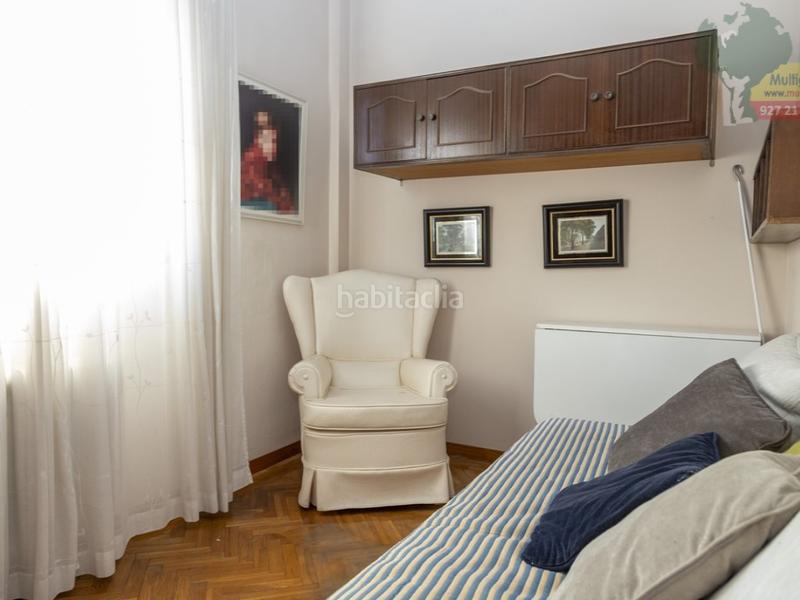 Foto c5863de3-00a4-41b9-8f56-245f20b89902. House with parking in Casco Antiguo Cáceres