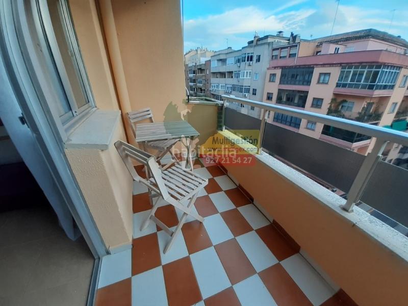 Foto 8c79256a-d003-4d4a-ac83-edf960a32f72. Alquiler apartamento  amueblado en el Centro. en Cáceres