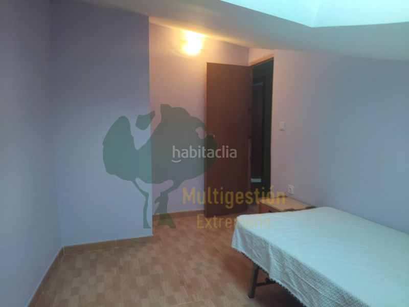Foto 4ad6608a-ca89-414f-bd58-d1a0c2c5a85b. Duplex con riscaldamento parcheggio in Casco Antiguo Cáceres
