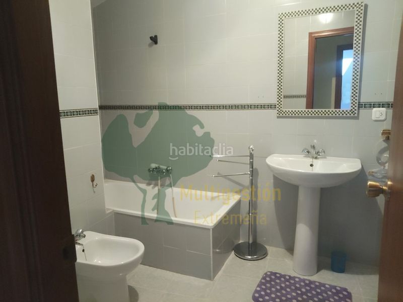 Foto 6d27b207-9772-46ce-be4e-376f5c783c57. Duplex con riscaldamento parcheggio in Casco Antiguo Cáceres