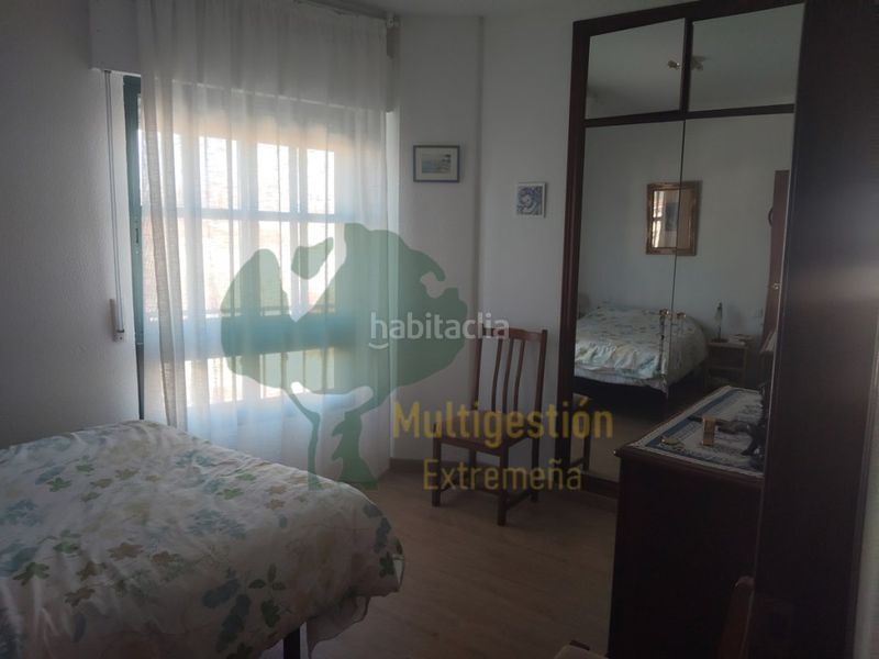 Foto 8a9ceb83-97a9-4adb-a98d-e1672a9f5968. Duplex con riscaldamento parcheggio in Casco Antiguo Cáceres