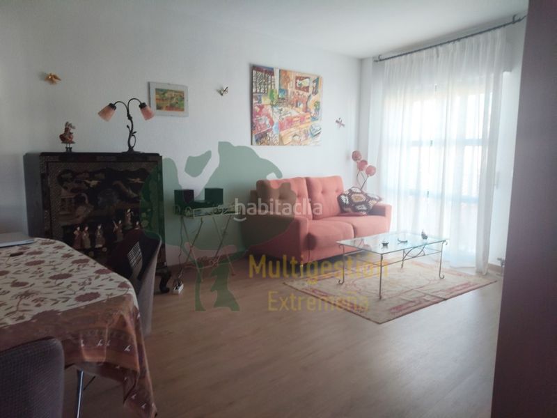 Foto c6e968c6-09c8-4f93-913a-cf17dc5ad14f. Duplex con riscaldamento parcheggio in Casco Antiguo Cáceres