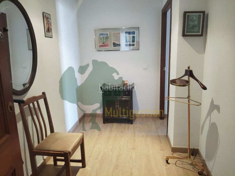 Foto c98f695a-12ed-4496-b8c2-8860df547387. Duplex con riscaldamento parcheggio in Casco Antiguo Cáceres