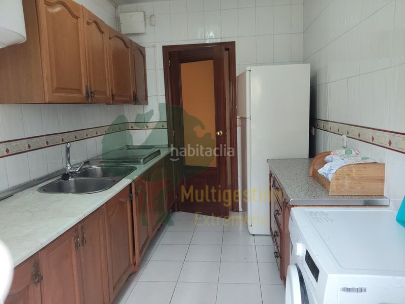 Foto 823ac97f-990a-47c2-bc86-9cbef2c485f9. Apartament a Casco Antiguo Cáceres