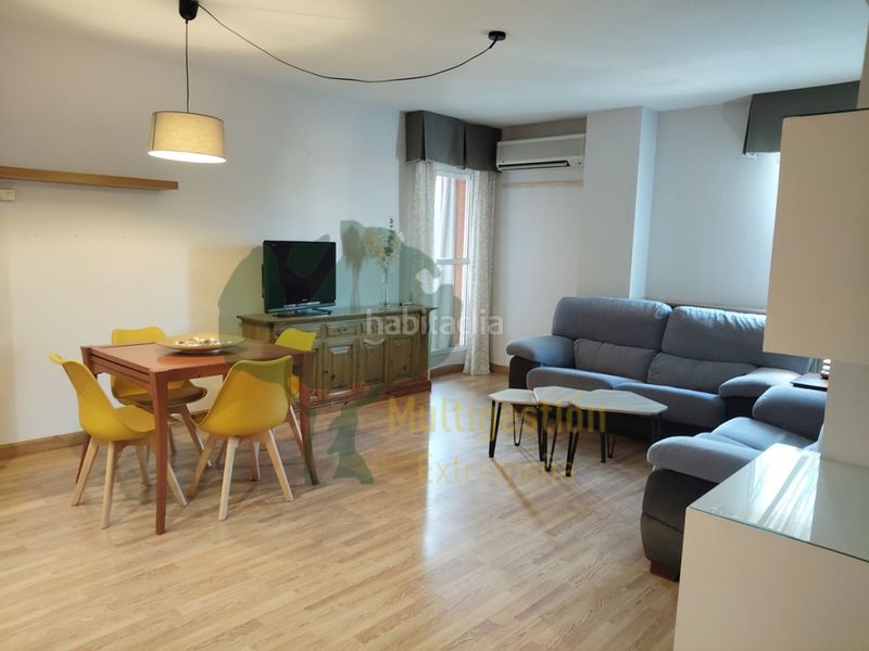 Foto e3198265-1b5f-4cf1-9710-242c77edb22b. Lloguer dúplex amb aparcament a nuevo Cáceres Cáceres