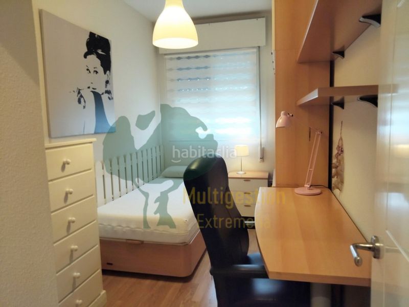 Foto 0e895688-7a1d-4946-b7c8-e6611f898f1b. Rent duplex with parking in nuevo Cáceres Cáceres