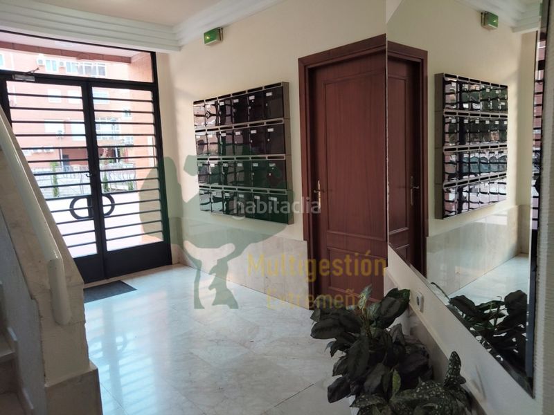 Foto 330b2d5e-a9ad-4416-8bac-c2eb07797d93. Rent duplex with parking in nuevo Cáceres Cáceres