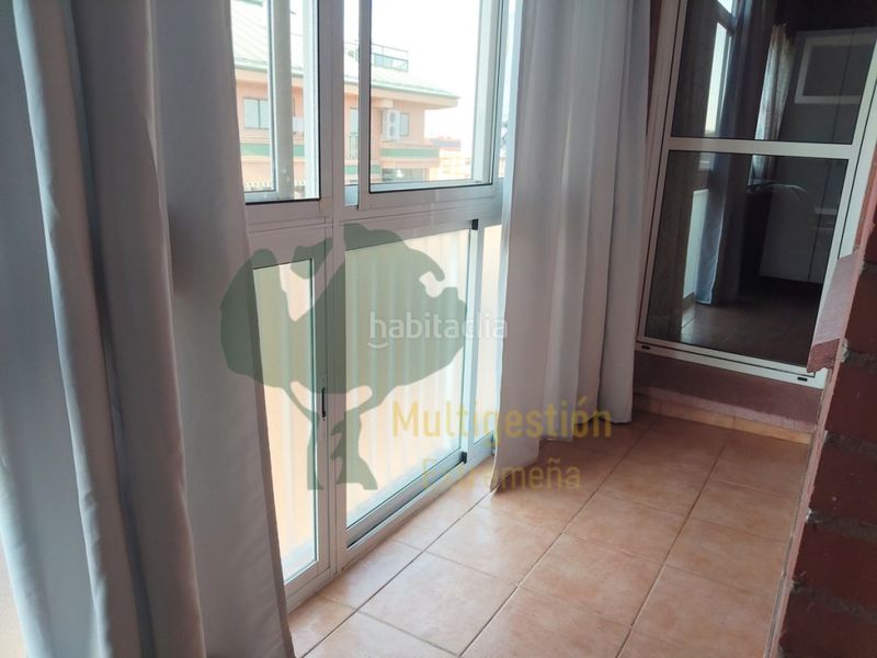 Foto 360a02ad-f3c3-4f4f-b584-23c53d65fc38. Rent duplex with parking in nuevo Cáceres Cáceres