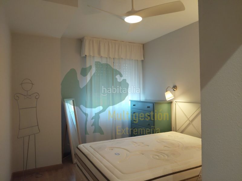 Foto 834a702a-72c3-41f5-9267-147a8b9a00a3. Rent duplex with parking in nuevo Cáceres Cáceres