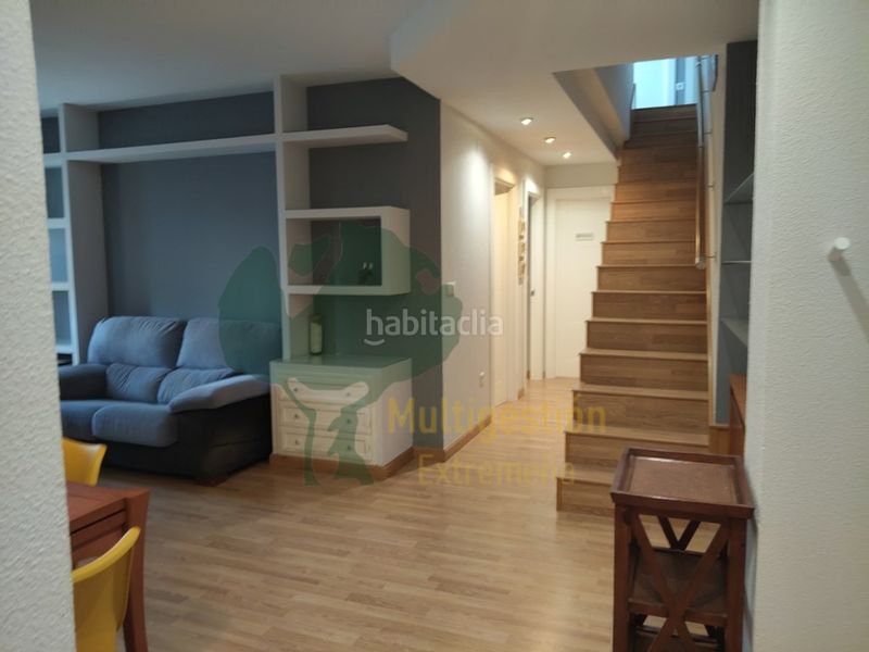 Foto b8325c91-9d54-4a6c-9a14-303f9fd8397a. Rent duplex with parking in nuevo Cáceres Cáceres