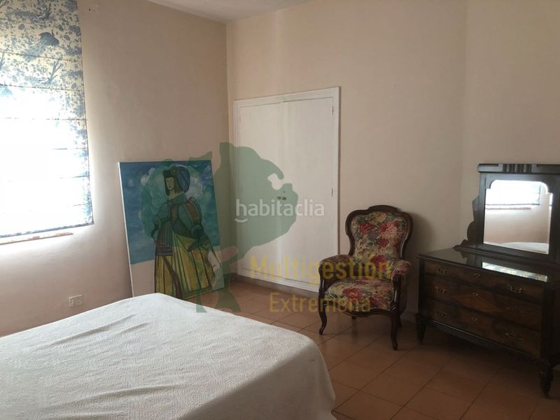 Foto aee09c54-63c9-47b5-9c78-63d51c0bf349. Lloguer pis a Centro Cáceres